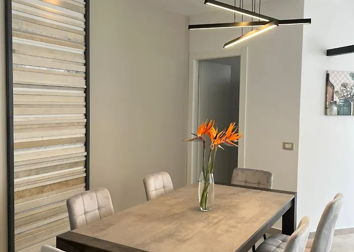 Libeccio House * アヴォラ